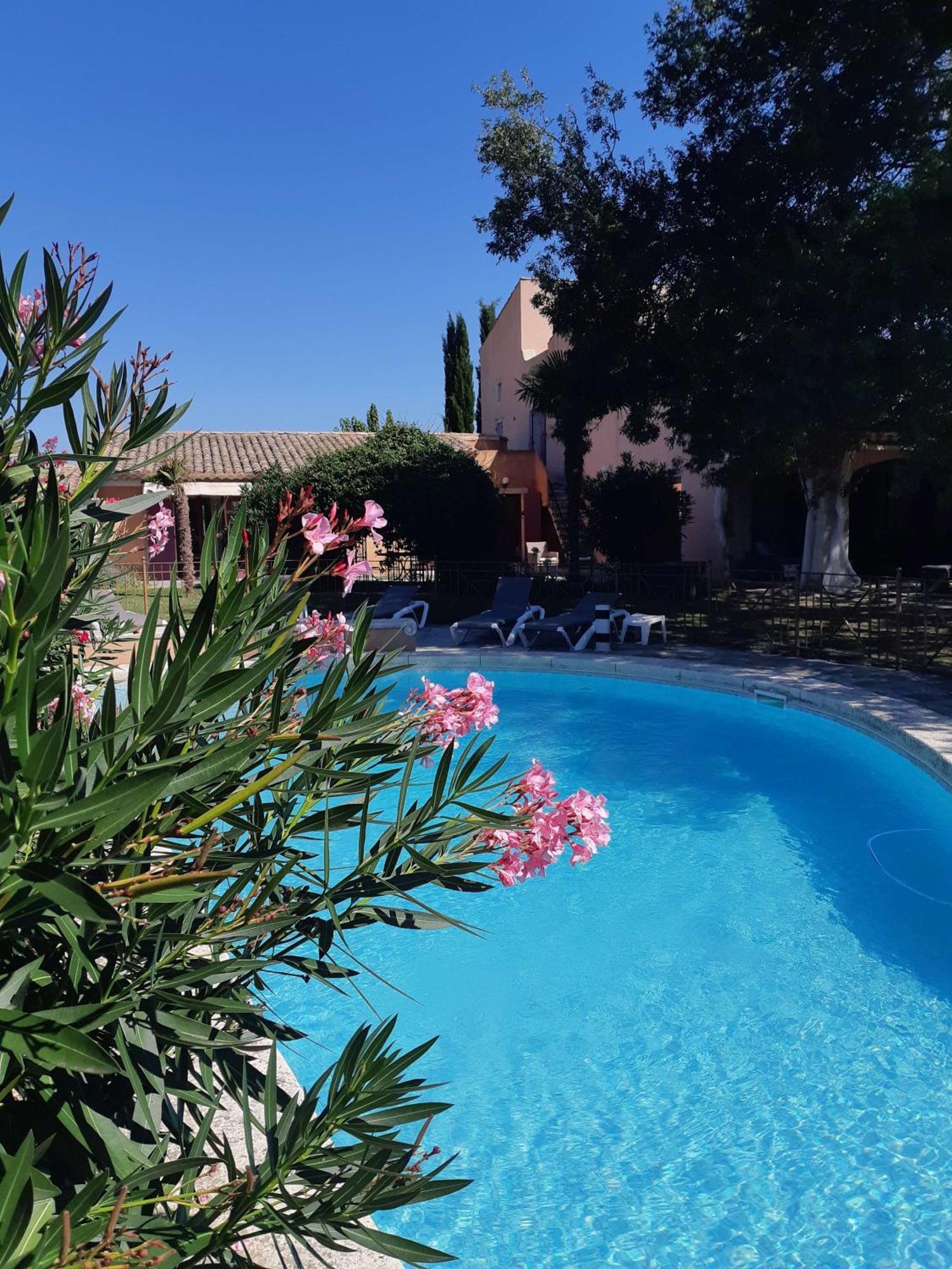 Chambres D'Hotes, B&B La Musardiere Alba-la-Romaine Bagian luar foto